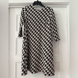 Houndstooth Black and White Long Sleeve Dress size 8